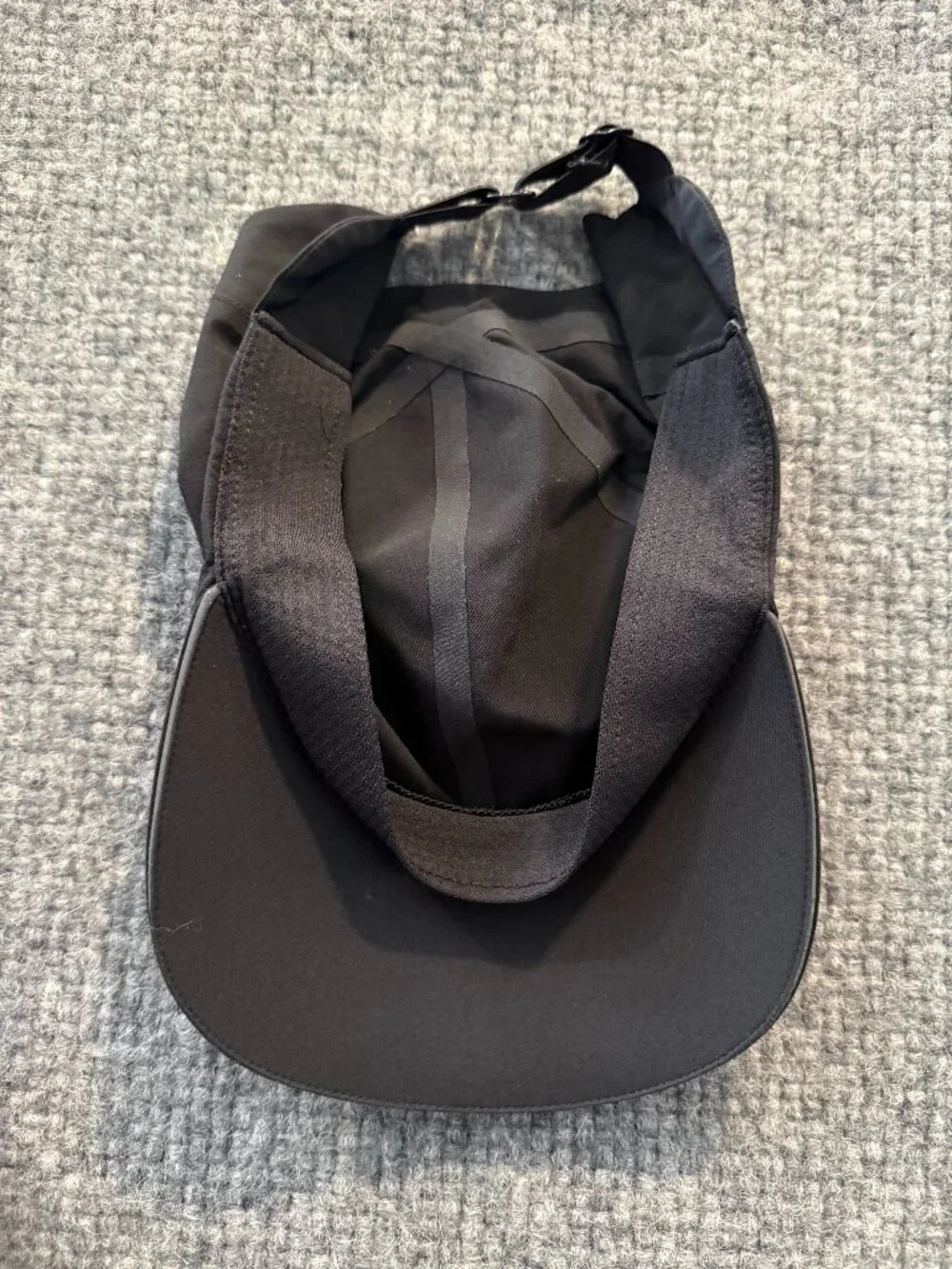 Lululemon Women's Fast and Free Ponytail Running Hat Black